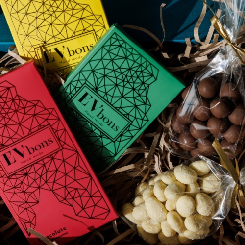 Луксозен подаръчен комплект с ръчно подбрани вкусове